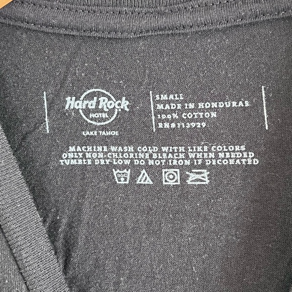 Hard Rock Cafe | Like new black graphic short sleeve tee shirt size small - Picture 4 of 7